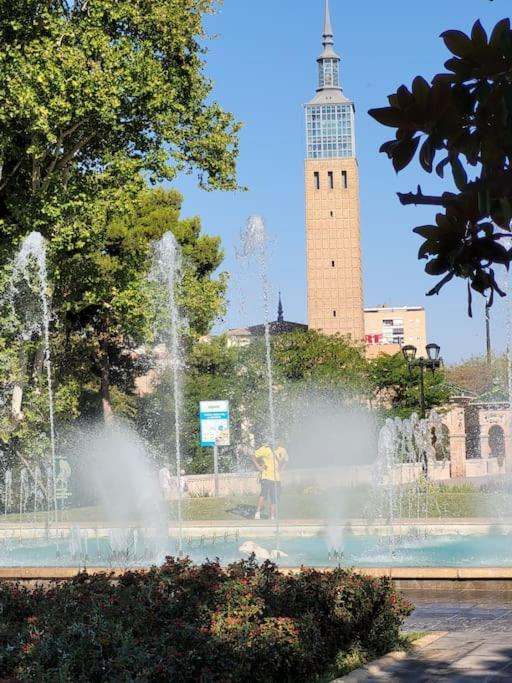 Apartamento Azabache Zaragoza Buitenkant foto