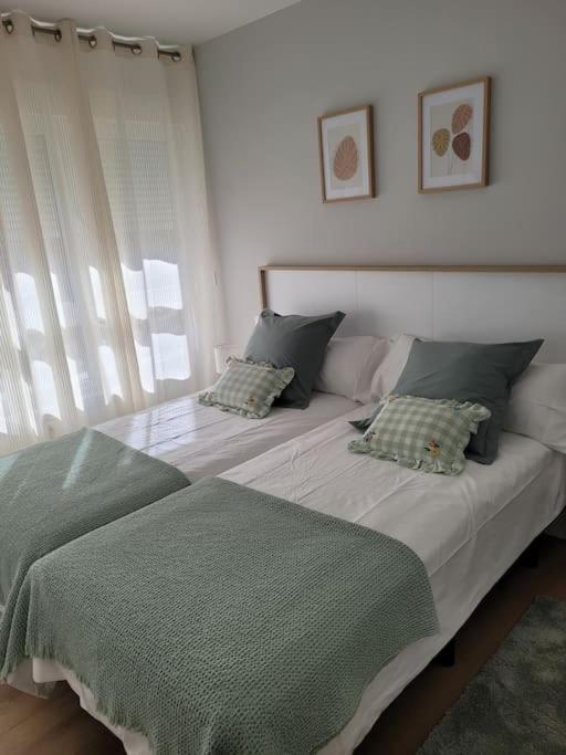 Apartamento Azabache Zaragoza Buitenkant foto